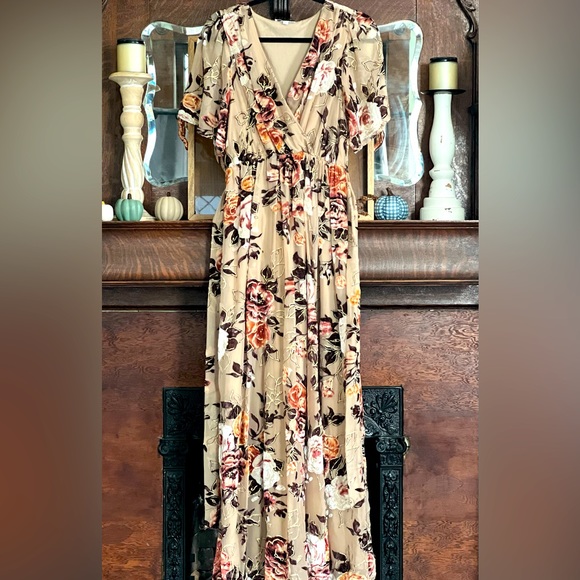 Baltic Born Medium NWT uma velvet maxi - Picture 1 of 2